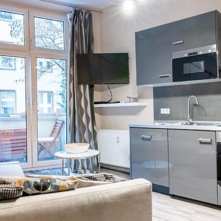 Apartament Upmarket Studio With Balcony In Friedrichshain Berlin Zewnętrze zdjęcie
