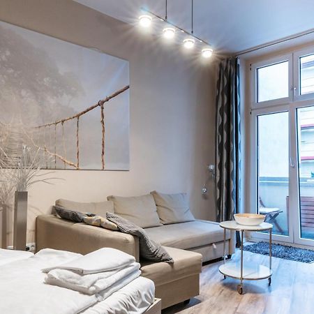 Apartament Upmarket Studio With Balcony In Friedrichshain Berlin Zewnętrze zdjęcie