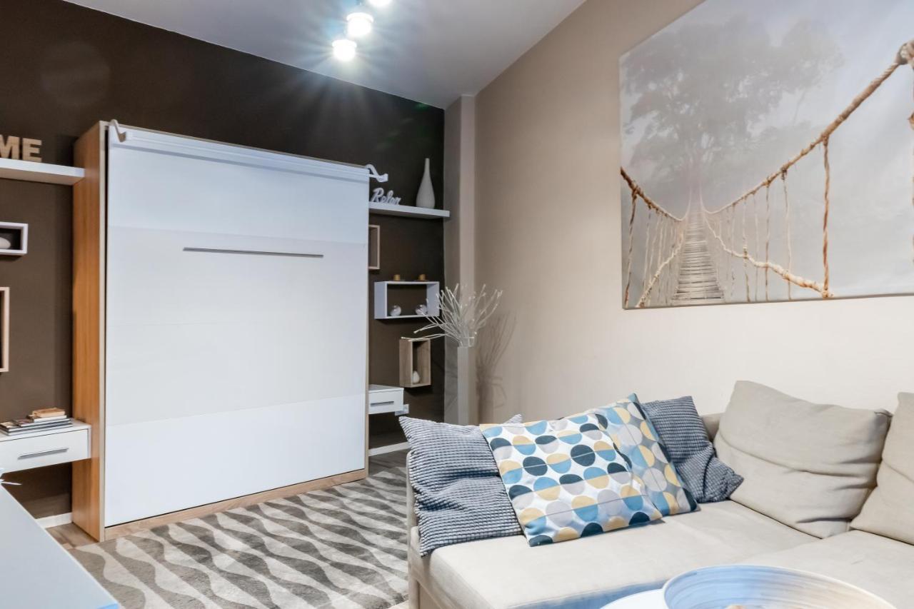 Apartament Upmarket Studio With Balcony In Friedrichshain Berlin Zewnętrze zdjęcie