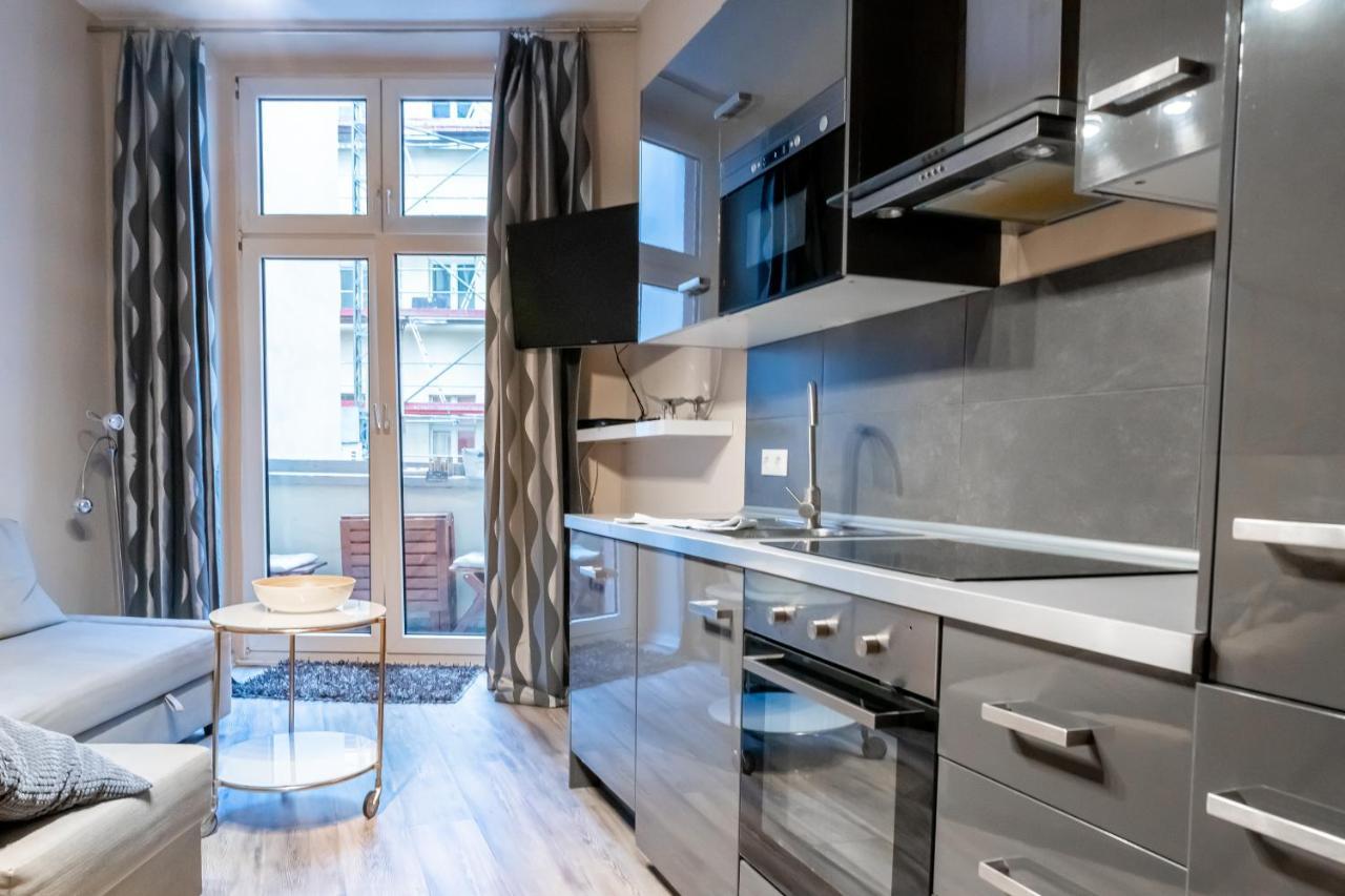 Apartament Upmarket Studio With Balcony In Friedrichshain Berlin Zewnętrze zdjęcie