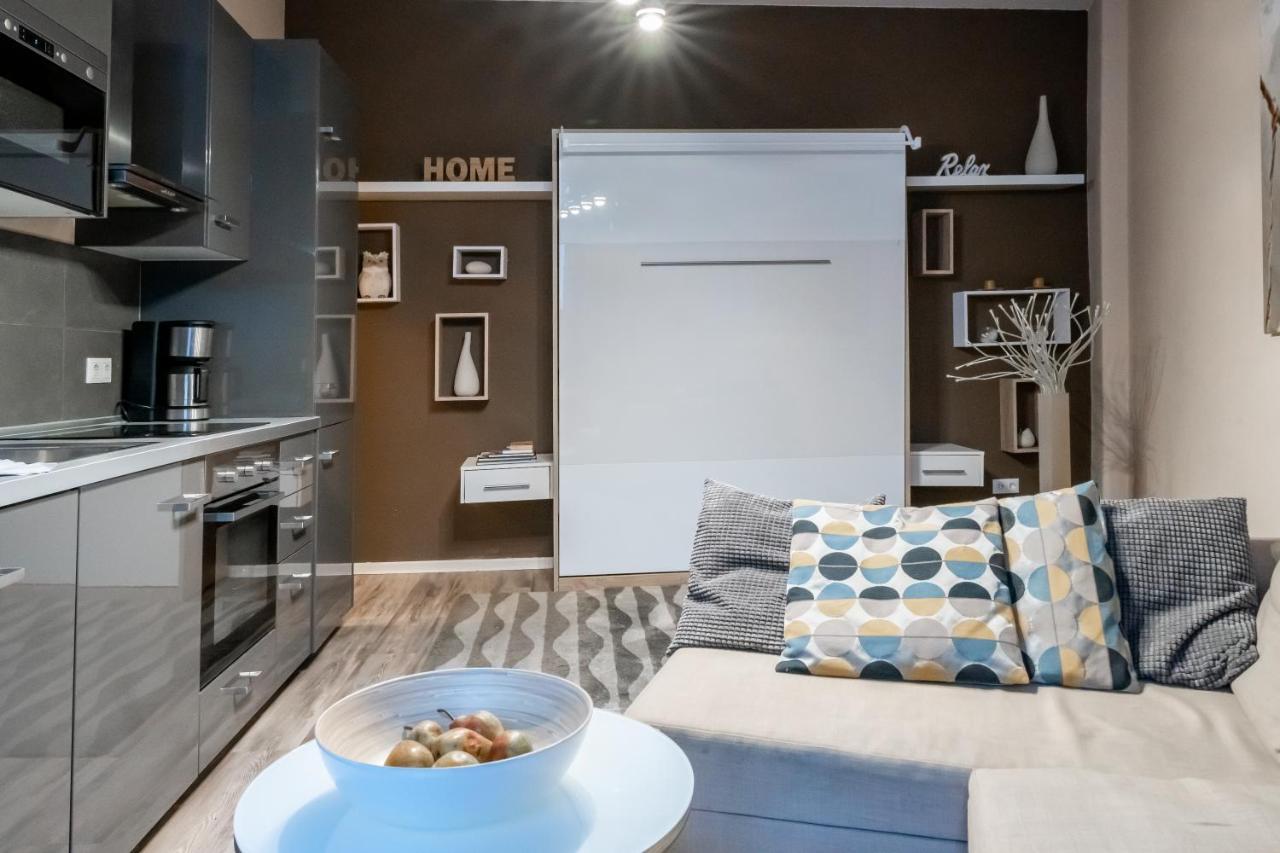 Apartament Upmarket Studio With Balcony In Friedrichshain Berlin Zewnętrze zdjęcie