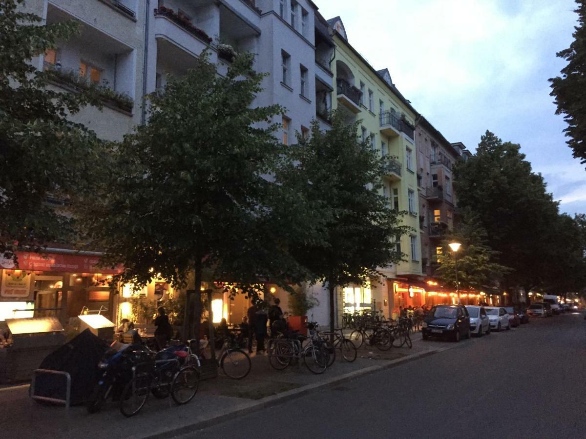 Apartament Upmarket Studio With Balcony In Friedrichshain Berlin Zewnętrze zdjęcie